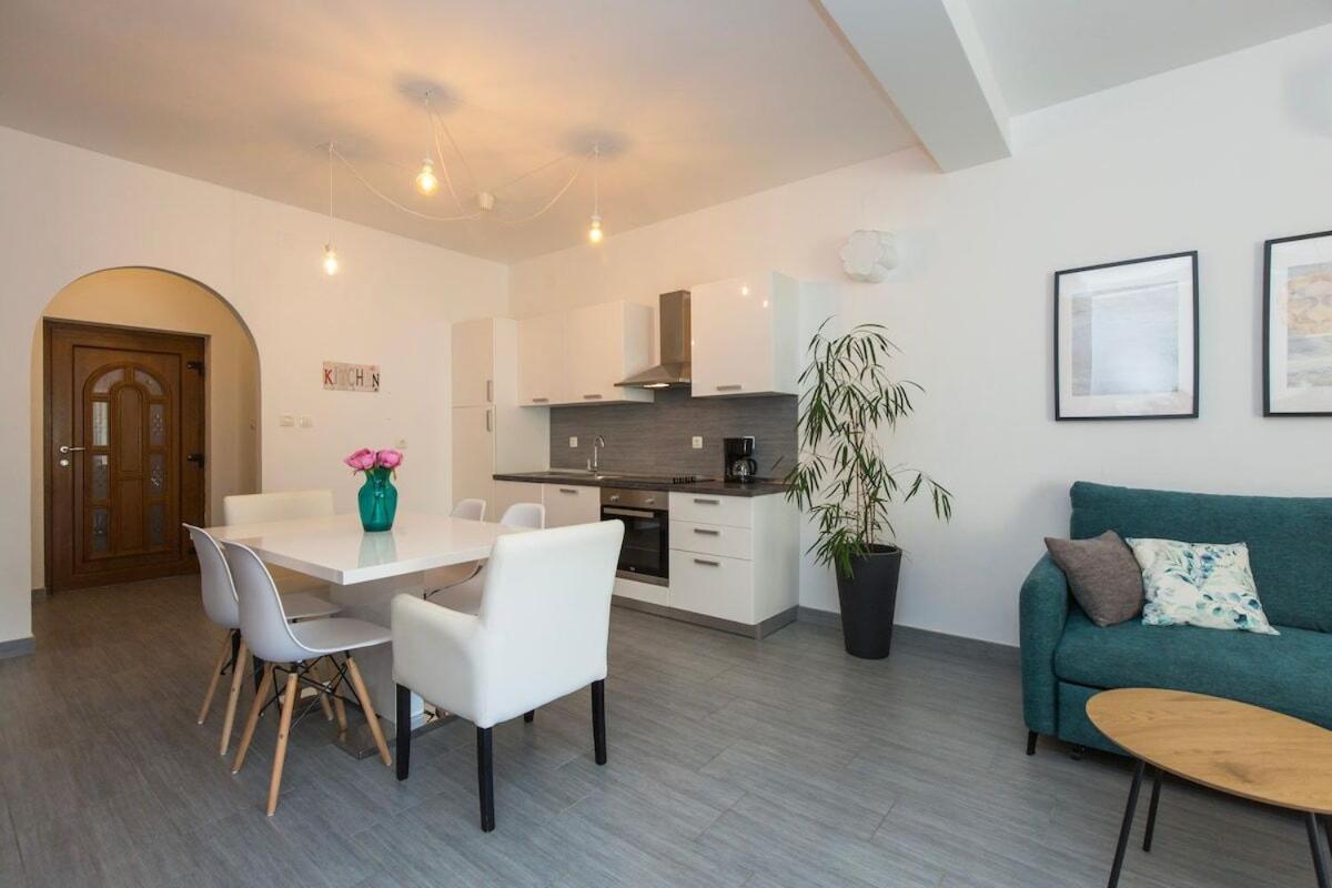 Istria Sea Side Apartment 210 & 209 Labin  Szoba fotó